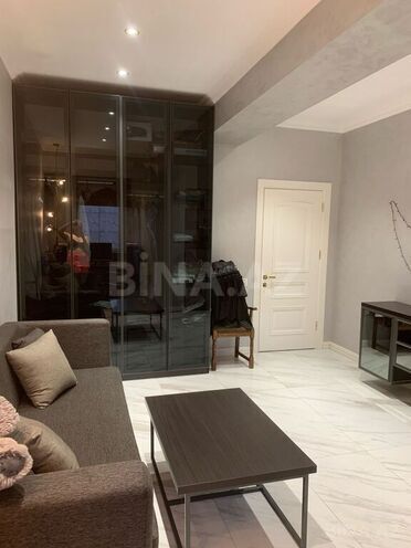 4 otaqlı yeni tikili - Nizami m. - 200 m² (20)