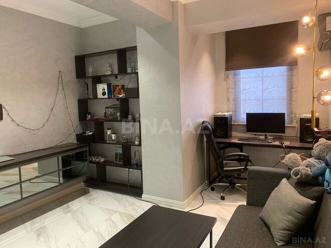 4 otaqlı yeni tikili - Nizami m. - 200 m² (16)
