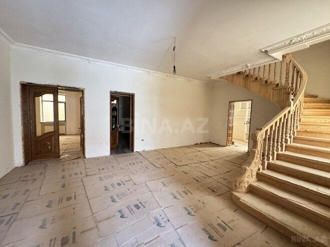 6 otaqlı həyət evi/bağ evi - Neftçilər m. - 330 m² (13)