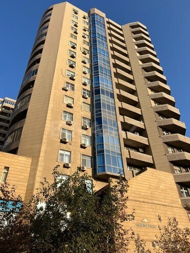 3-комн. новостройка - м. 28 мая - 150 м² (1)