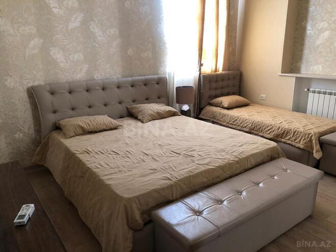 9 otaqlı həyət evi/bağ evi - Mərdəkan q. - 1200 m² (22)