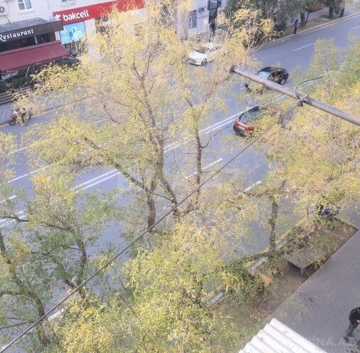 3 otaqlı köhnə tikili - Elmlər Akademiyası m. - 90 m² (18)