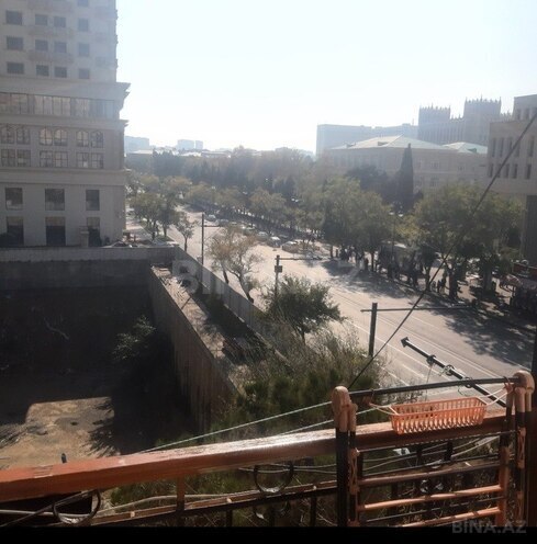 3 otaqlı köhnə tikili - Elmlər Akademiyası m. - 90 m² (24)
