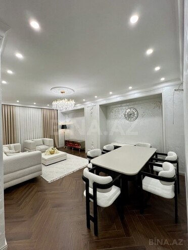 3-комн. новостройка - м. 8 ноября - 145 м² (2)