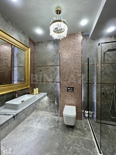 3-комн. новостройка - м. 8 ноября - 145 м² (12)