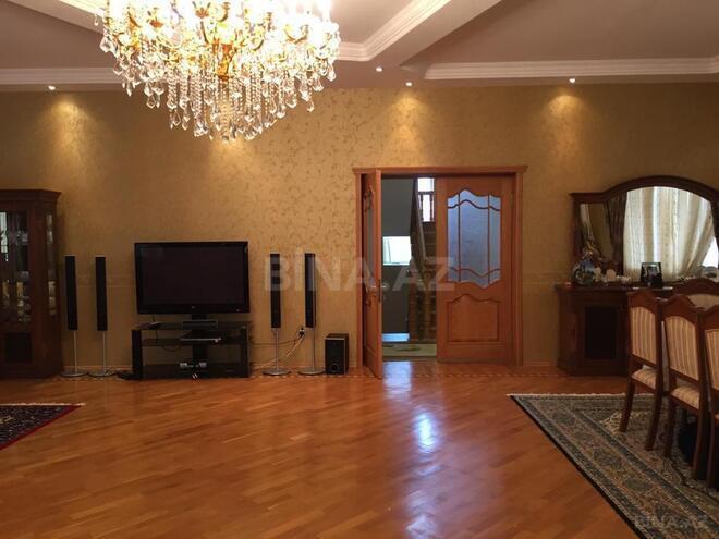 8-комн. дом/дача - пос. Новханы - 650 м² (15)