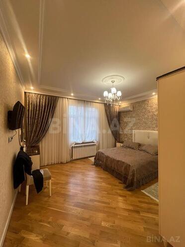 6 otaqlı həyət evi/bağ evi - İnşaatçılar m. - 252 m² (2)