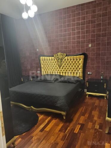 6 otaqlı həyət evi/bağ evi - Novxanı q. - 520 m² (20)