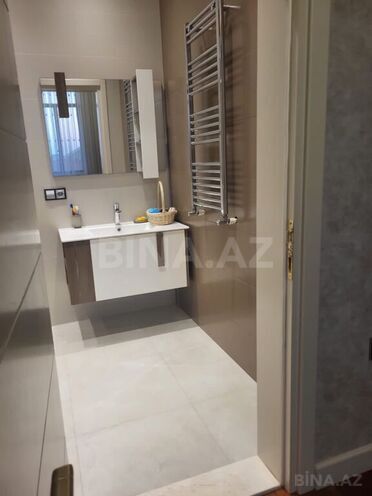 6 otaqlı həyət evi/bağ evi - Novxanı q. - 520 m² (21)