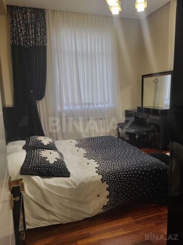 6 otaqlı həyət evi/bağ evi - Novxanı q. - 520 m² (22)