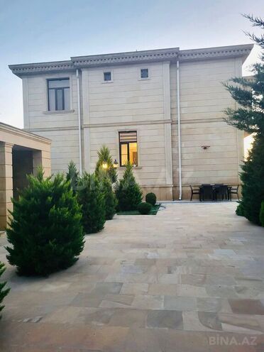 6 otaqlı həyət evi/bağ evi - Novxanı q. - 520 m² (1)