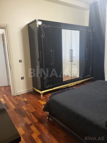 6 otaqlı həyət evi/bağ evi - Novxanı q. - 520 m² (26)