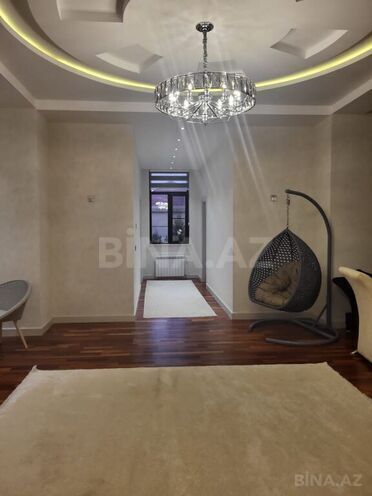 6 otaqlı həyət evi/bağ evi - Novxanı q. - 520 m² (16)