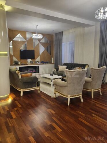 6 otaqlı həyət evi/bağ evi - Novxanı q. - 520 m² (19)
