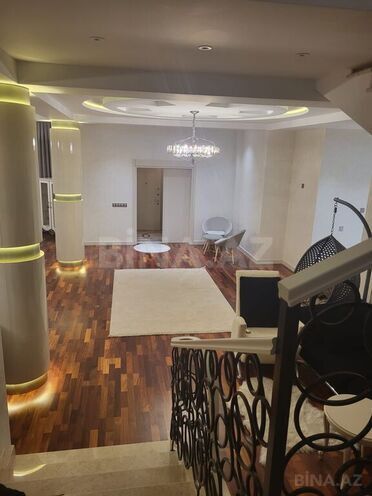6 otaqlı həyət evi/bağ evi - Novxanı q. - 520 m² (12)