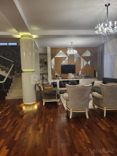 6 otaqlı həyət evi/bağ evi - Novxanı q. - 520 m² (15)