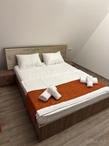 4 otaqlı həyət evi/bağ evi - Qəbələ - 180 m² (18)