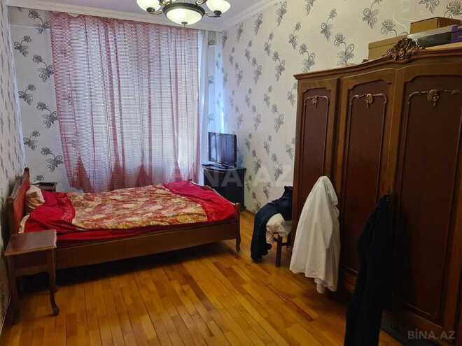 3-комн. новостройка - м. 8 ноября - 153 м² (8)