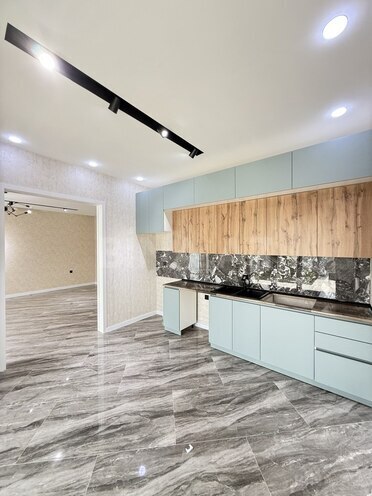 4 otaqlı həyət evi/bağ evi - Şüvəlan q. - 140 m² (15)