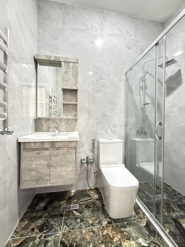 4 otaqlı həyət evi/bağ evi - Şüvəlan q. - 135 m² (23)