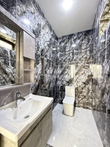 4 otaqlı həyət evi/bağ evi - Şüvəlan q. - 135 m² (18)