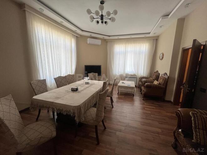 4 otaqlı həyət evi/bağ evi - Türkan q. - 218 m² (8)