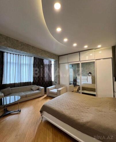 3-комн. новостройка - м. 8 ноября - 127 м² (6)