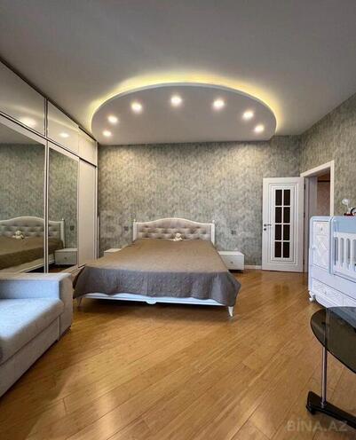 3-комн. новостройка - м. 8 ноября - 127 м² (5)