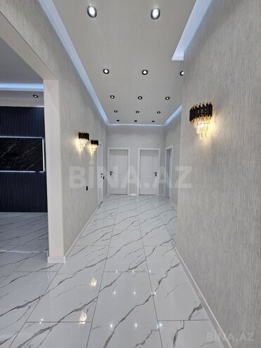 4 otaqlı həyət evi/bağ evi - Şüvəlan q. - 160 m² (19)