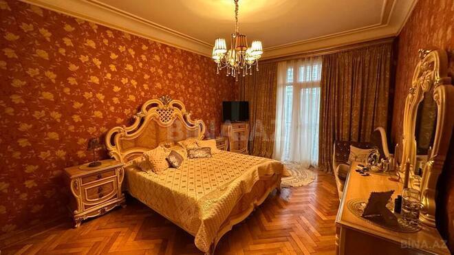 4-комн. вторичка - м. 28 мая - 100 м² (2)