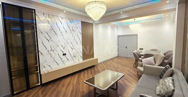 3 otaqlı yeni tikili - 28 May m. - 142 m² (1)