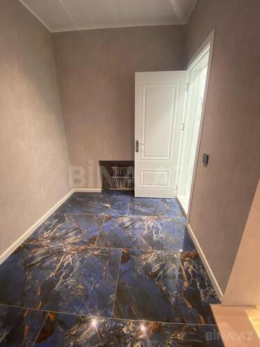 4 otaqlı həyət evi/bağ evi - Novxanı q. - 220 m² (19)