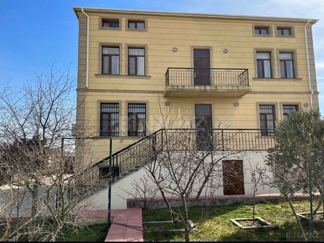 7 otaqlı həyət evi/bağ evi - Novxanı q. - 550 m² (20)