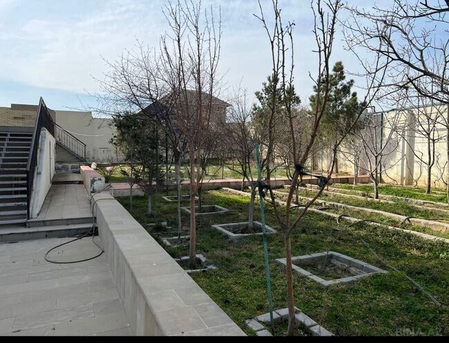7 otaqlı həyət evi/bağ evi - Novxanı q. - 550 m² (5)