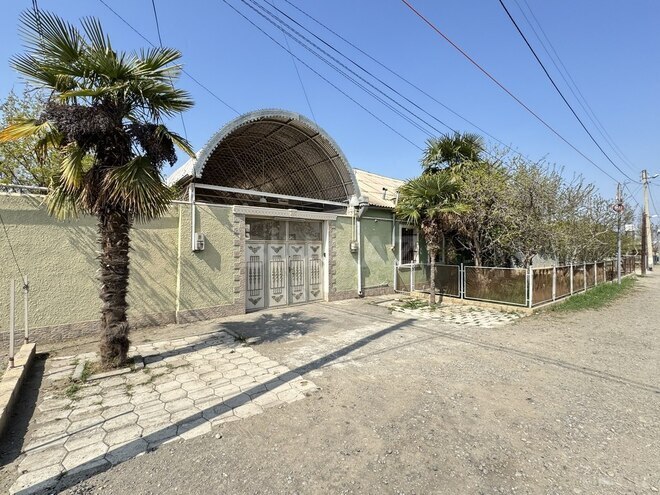 4 otaqlı həyət evi/bağ evi - Gəncə - 140 m² (1)