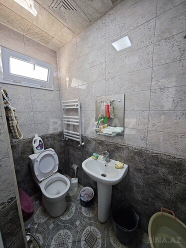 5 otaqlı həyət evi/bağ evi - Qaraçuxur q. - 130 m² (20)