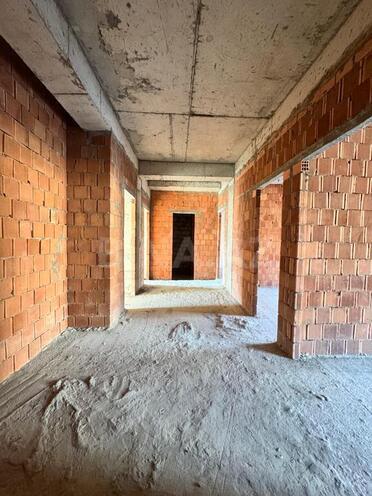 4 otaqlı yeni tikili - Ağ şəhər q. - 181 m² (2)
