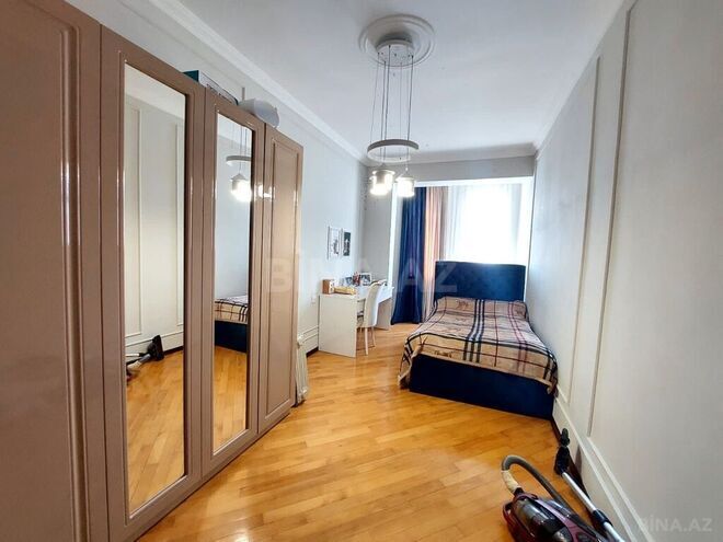 Satılır 20 otaqlı həyət evi/bağ evi 1 600 m², Badamdar q., photo 19 from 22