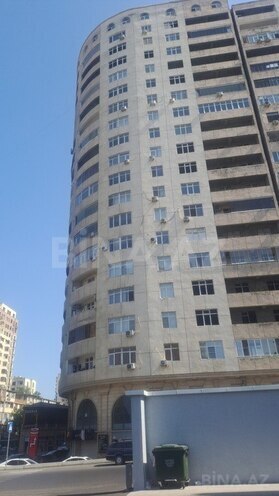 Продается 4-комн. новостройка 230 м², пос. 8-й мкр, photo 1 from 15