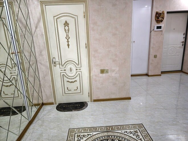 3-комн. новостройка - м. 8 ноября - 108 м² (19)