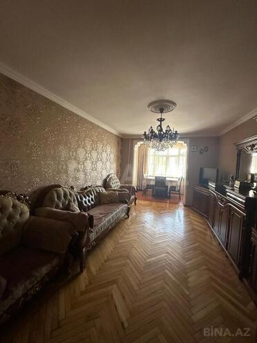 3-комн. вторичка - пос. 8-й мкр - 85 м² (1)