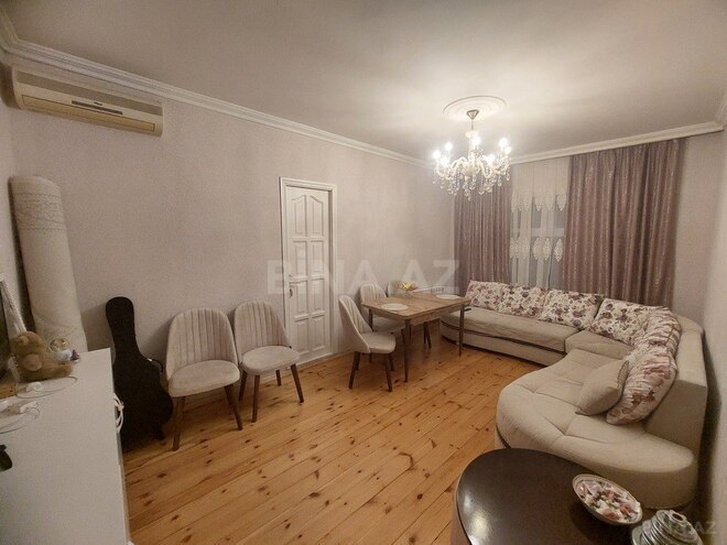 2 otaqlı köhnə tikili - 7-ci mikrorayon q. - 70 m² (2)