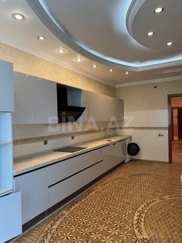 3-комн. новостройка - м. 28 мая - 165 м² (4)