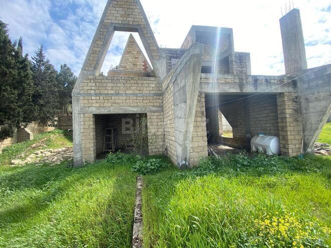 4 otaqlı həyət evi/bağ evi - Novxanı q. - 200 m² (11)
