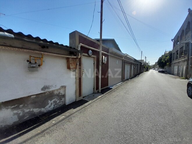 6 otaqlı həyət evi/bağ evi - M.Ə.Rəsulzadə q. - 240 m² (15)