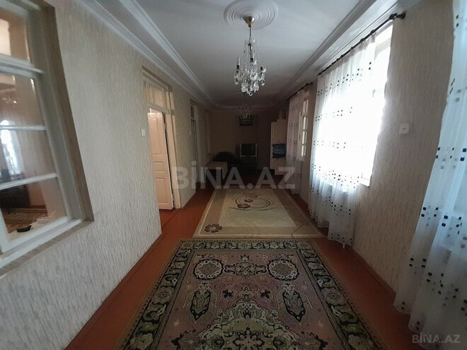 6 otaqlı həyət evi/bağ evi - M.Ə.Rəsulzadə q. - 240 m² (8)