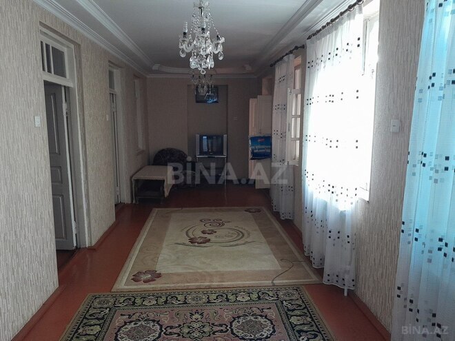 6 otaqlı həyət evi/bağ evi - M.Ə.Rəsulzadə q. - 240 m² (6)