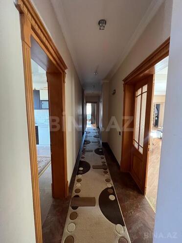 8 otaqlı həyət evi/bağ evi - Sabunçu q. - 360 m² (1)