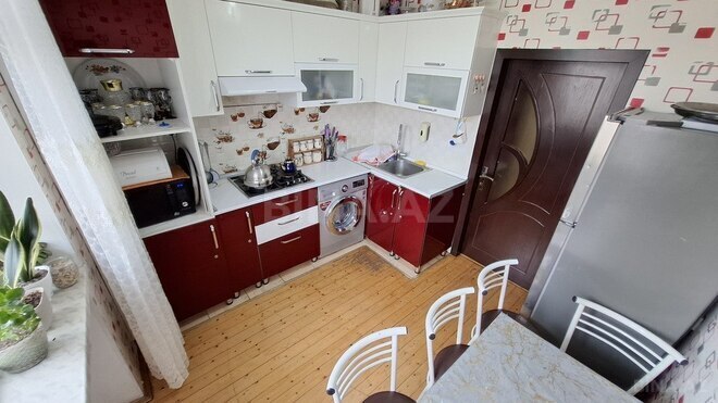4 otaqlı köhnə tikili - Azadlıq Prospekti m. - 105 m² (25)
