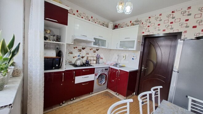 4 otaqlı köhnə tikili - Azadlıq Prospekti m. - 105 m² (24)